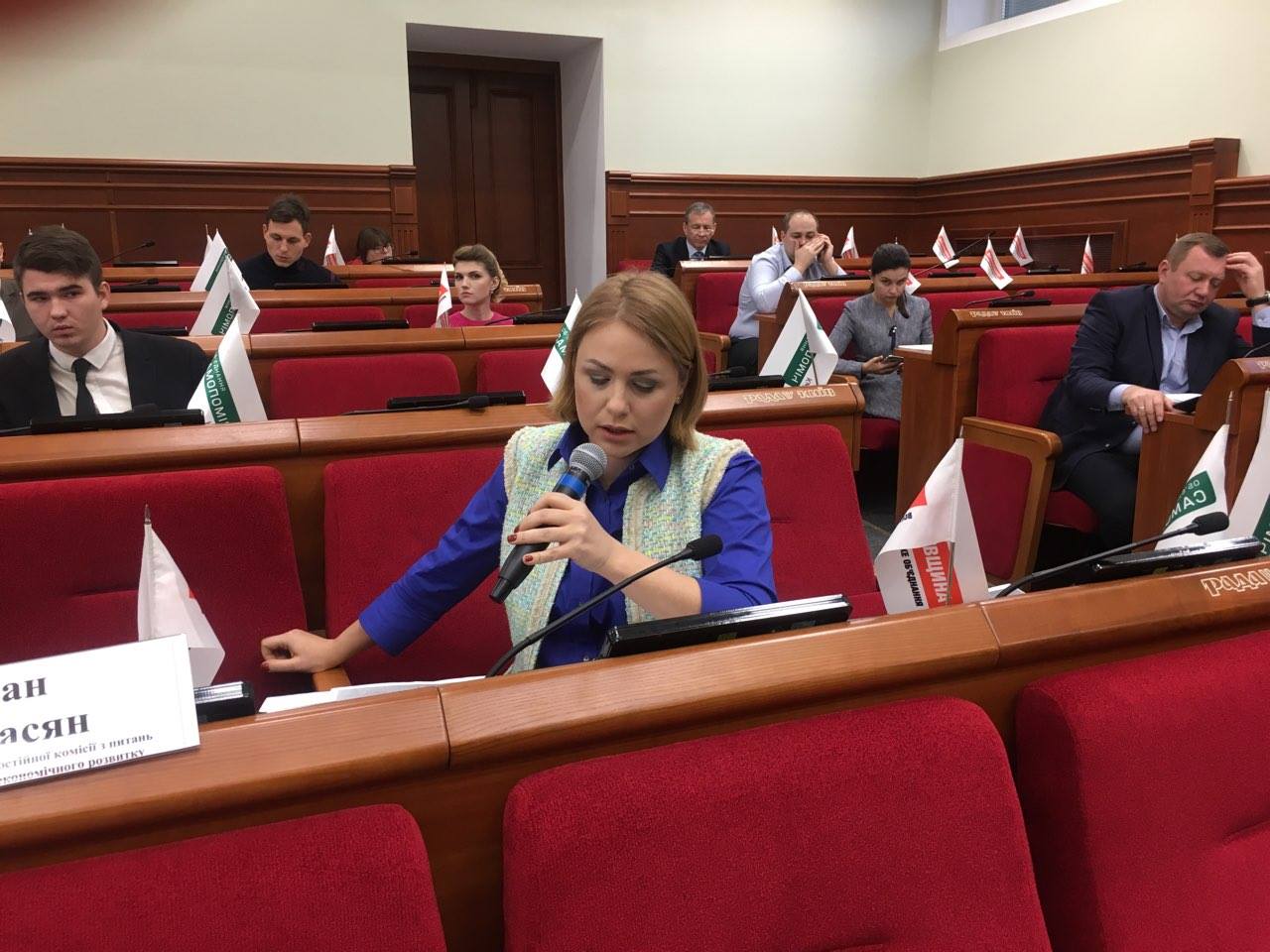 BRATY SLAVA ZALY SHAYET SYA NA POSY LENOMU KONTROLI