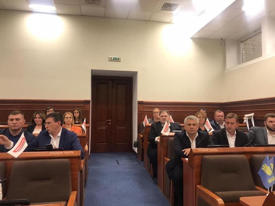 4B47A768 433D 42D3 84CD 841E9E65FC8A