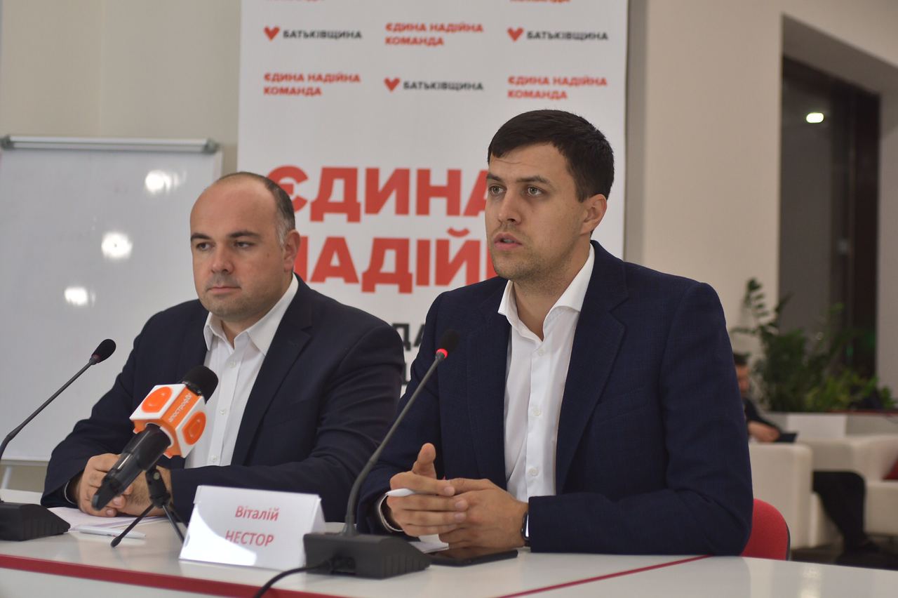 B97317B7 2D69 4A2E AA1F CD508CA35B3F