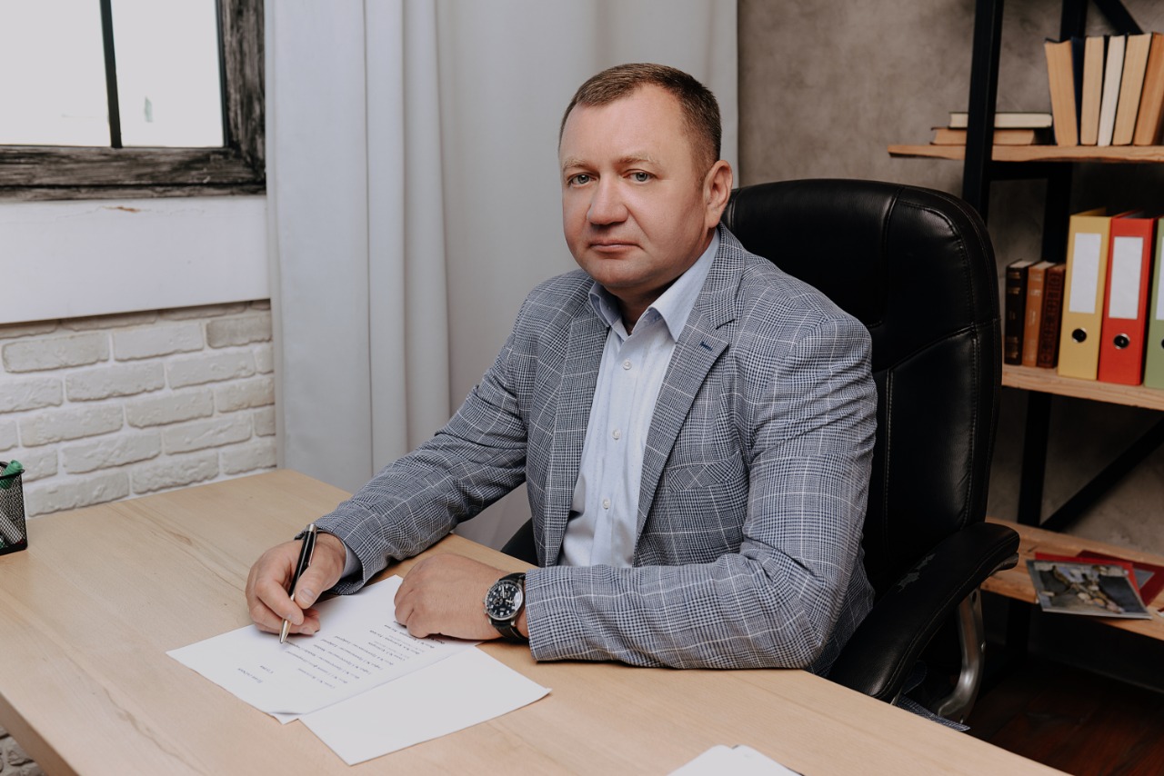 F4F160EB 312F 44AD A352 2F0BBB499CA9