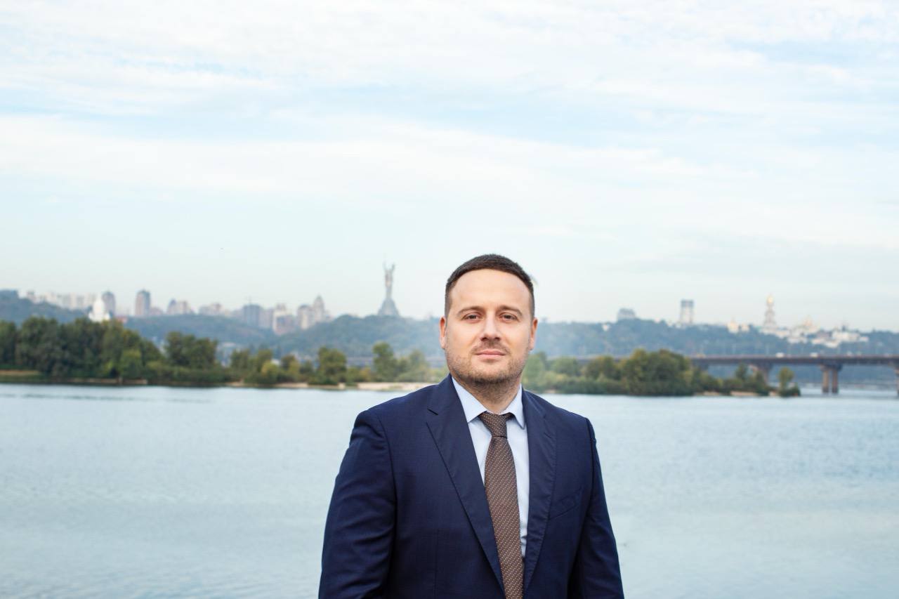 photo5366457982067519776