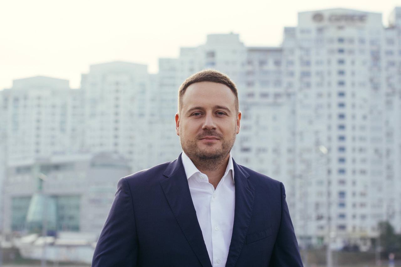 photo5366457982067519782