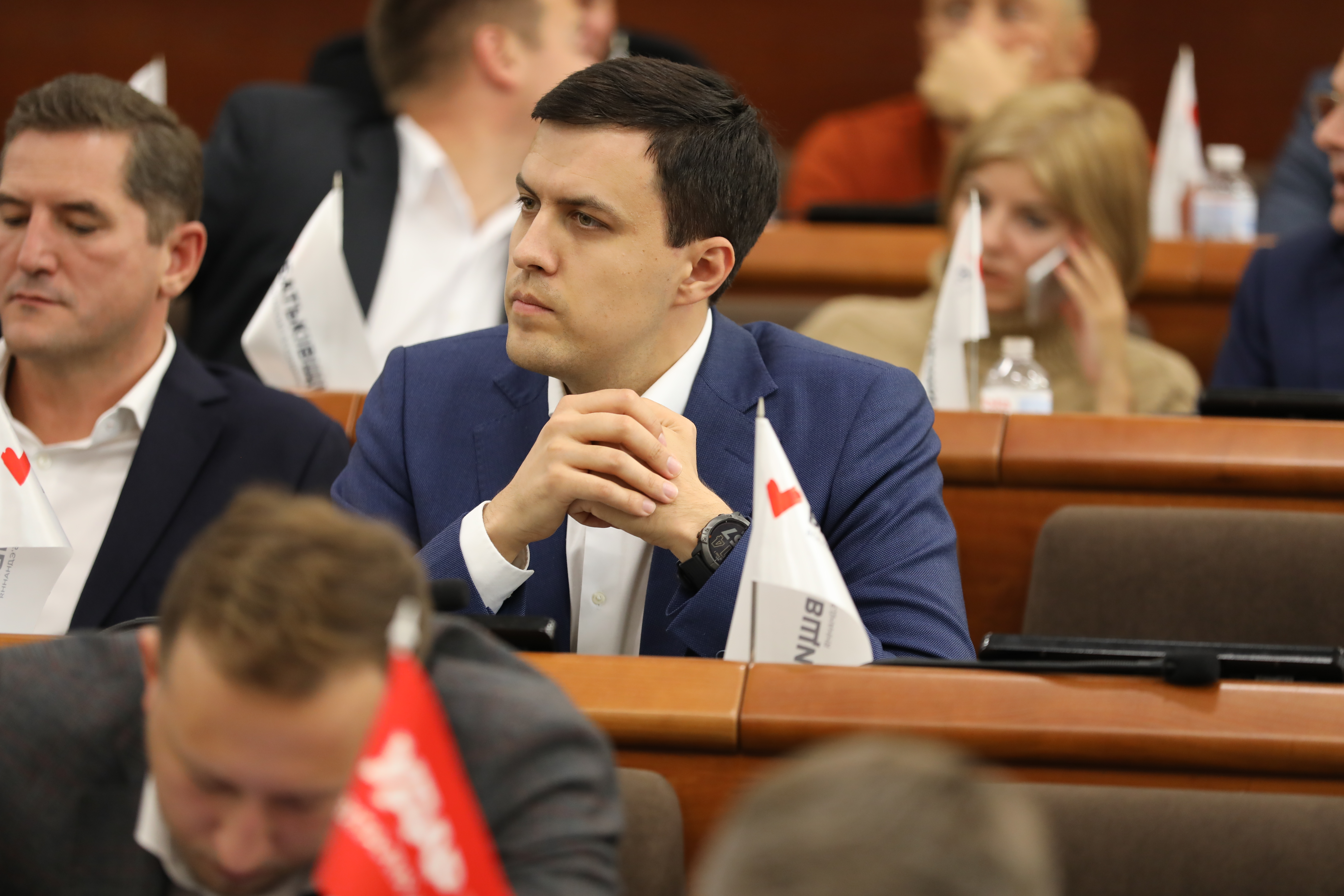 0ED0157B 2B55 479C A30E 188EC5292A8F