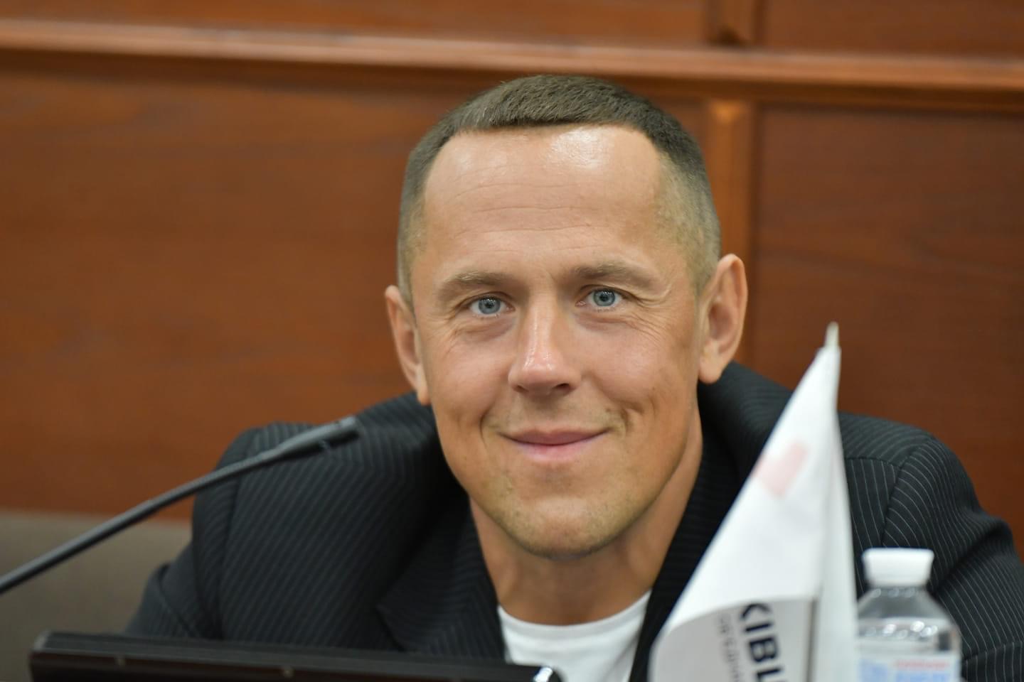 11ABD222 18F3 4CBC B3DE 55D34CAE3567