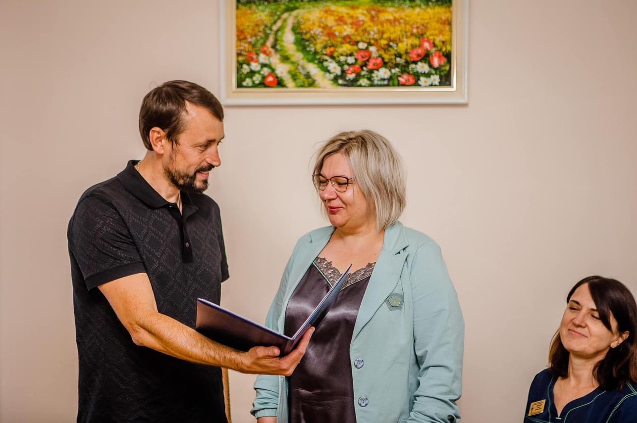 85C63F4D 4DD6 4348 9CE5 F387A9E244E7