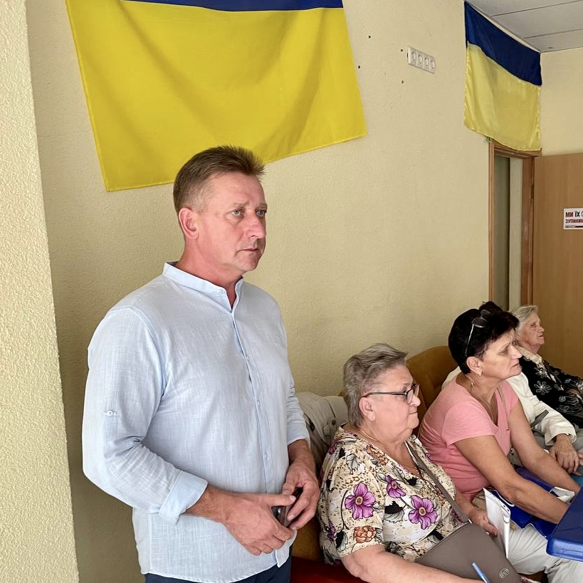 95796299 4D60 45FF 806A 675057F5EC98