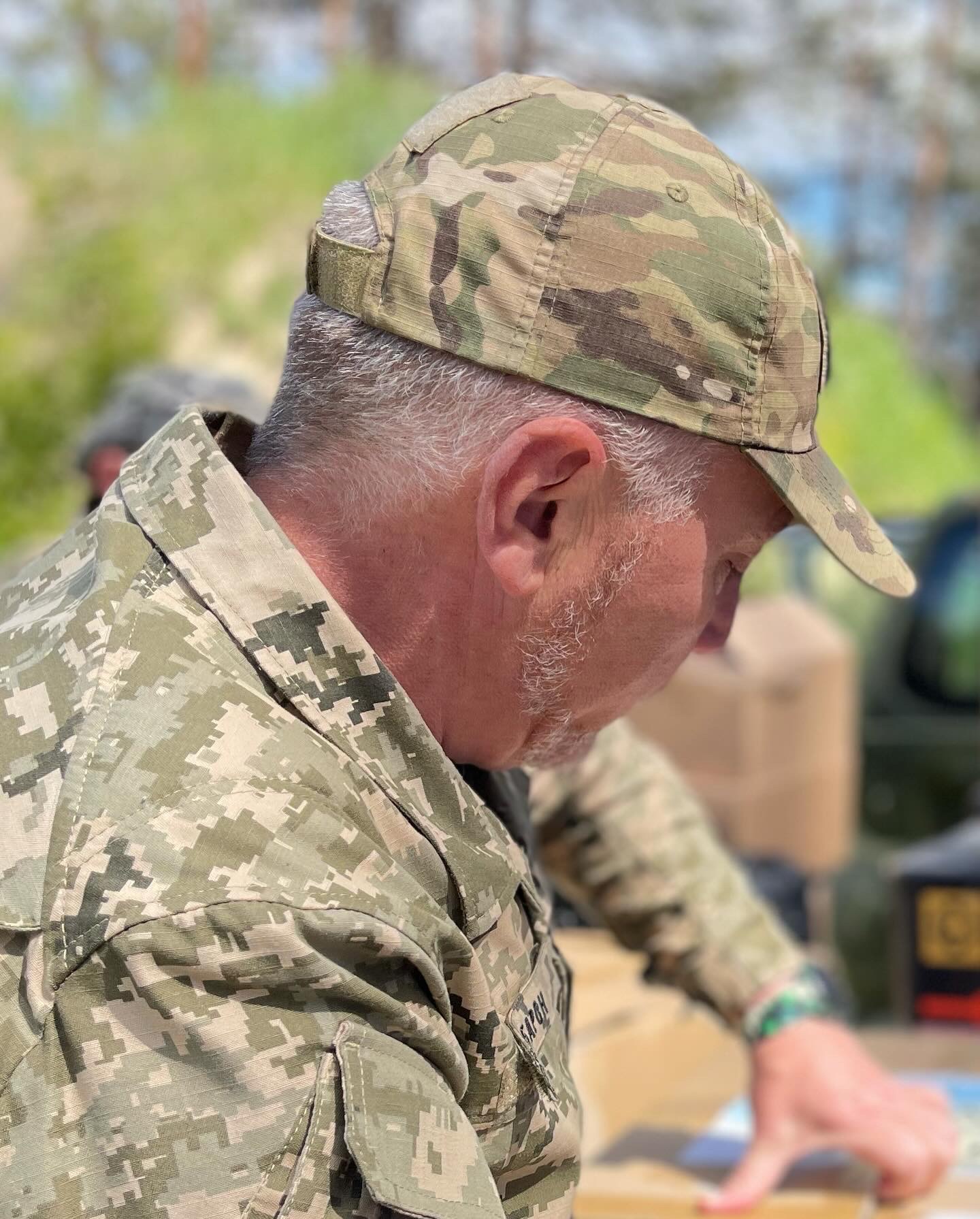 27AA8742 BF59 40F1 B61B 6740DD142D52