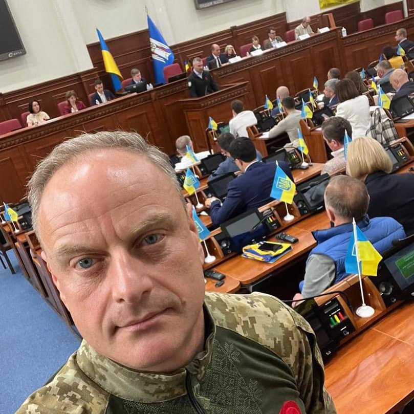 B6DBE83F B8B8 4C47 86B7 29DF27919BD1