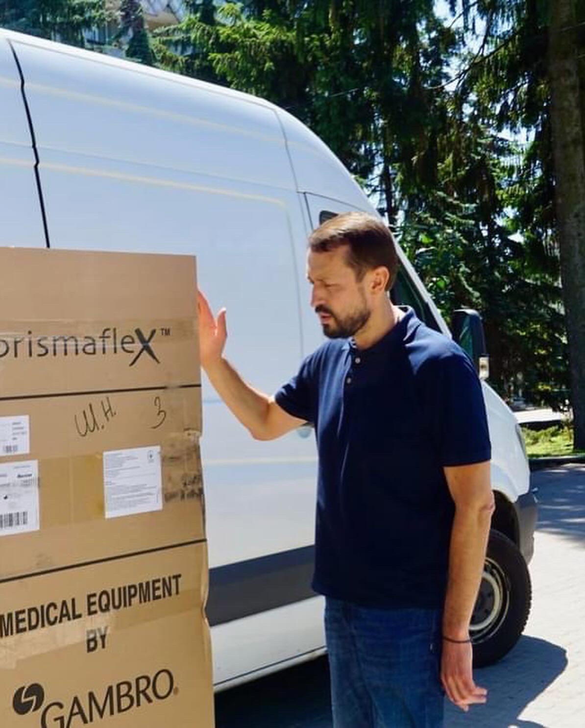 85284C0F 9568 4C77 9B78 A764A46AFE98