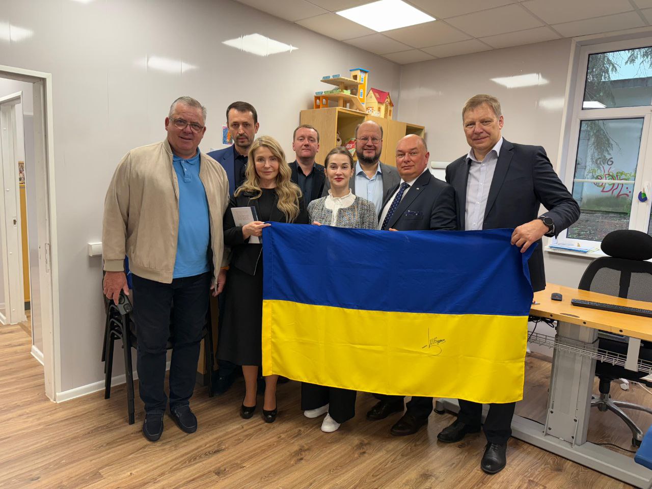 photo 5235968307155315417 y