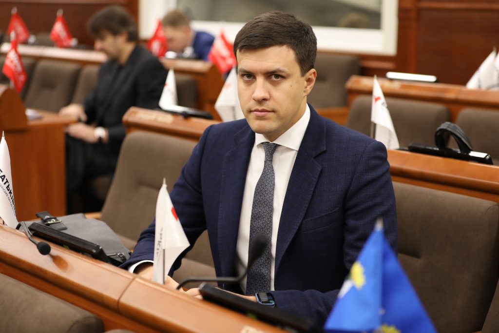 V.Nestor